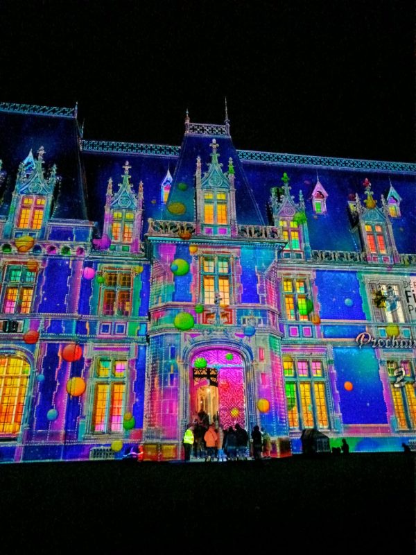 Le château de Trévarez illuminé