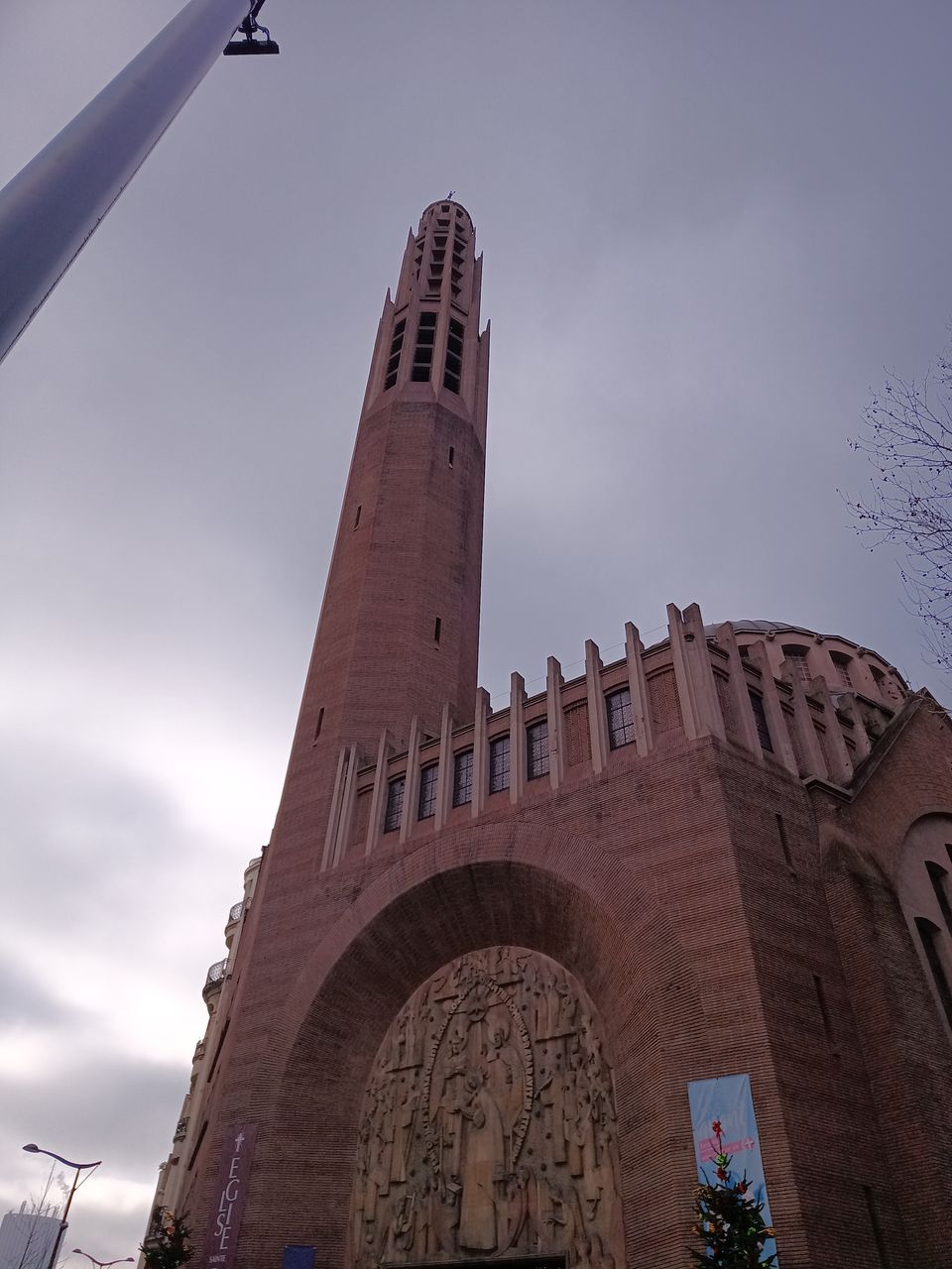 la tour de l'église Sainte-Odile