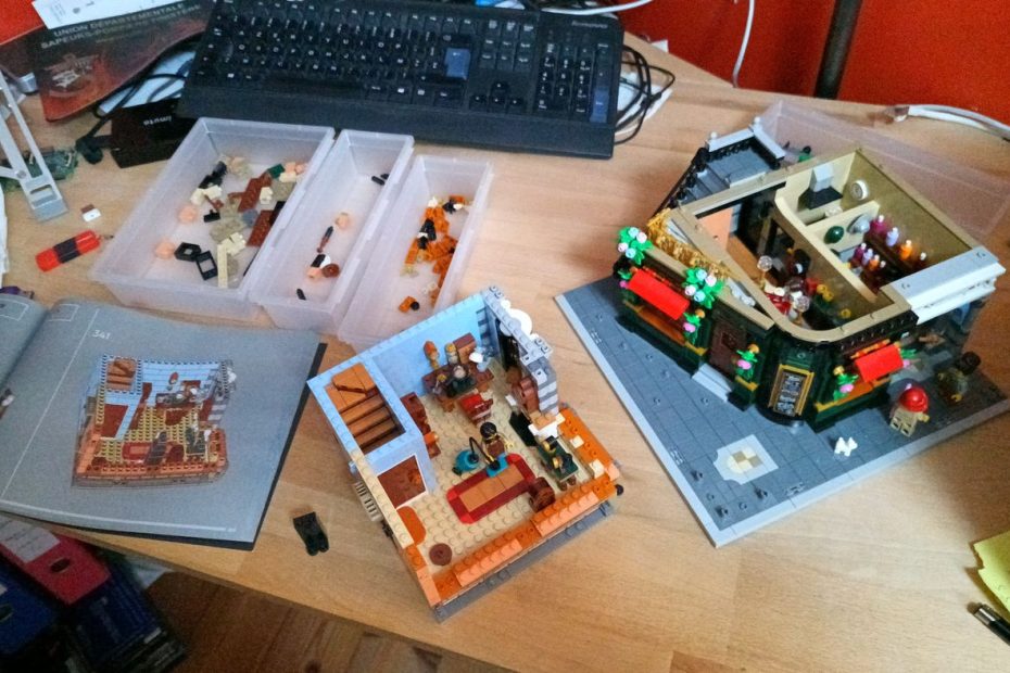 Le Lego modular (La bâtisse de Tudor' en cours de construction