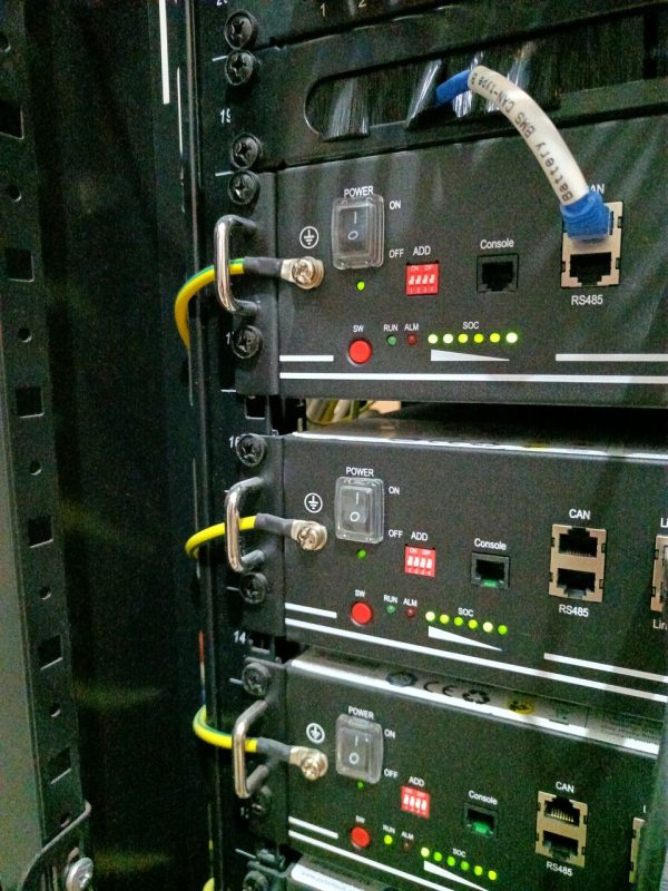 L'espace entre les batterie, initialement si elle chauffait, mais non !