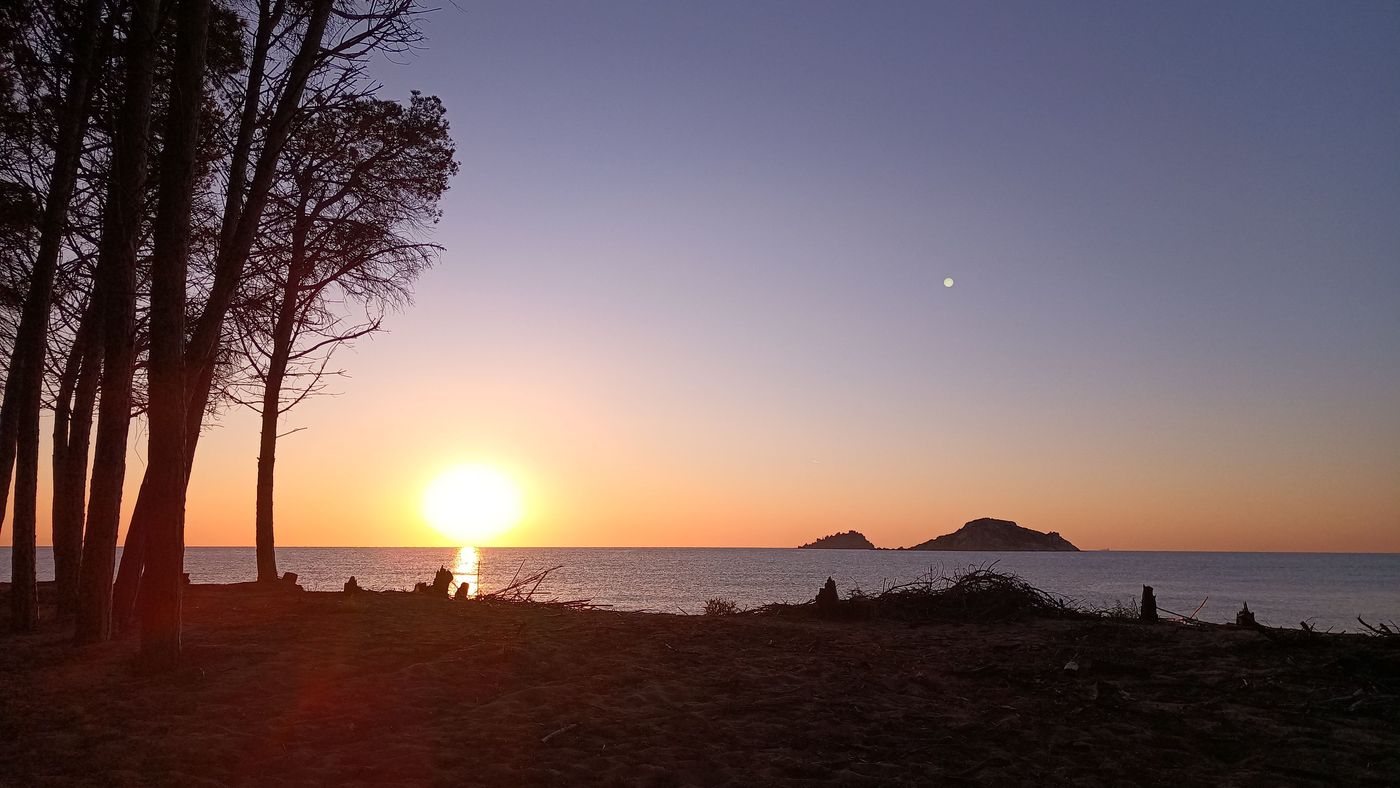 Réveil juste après le soleil, Venus est là aussi.