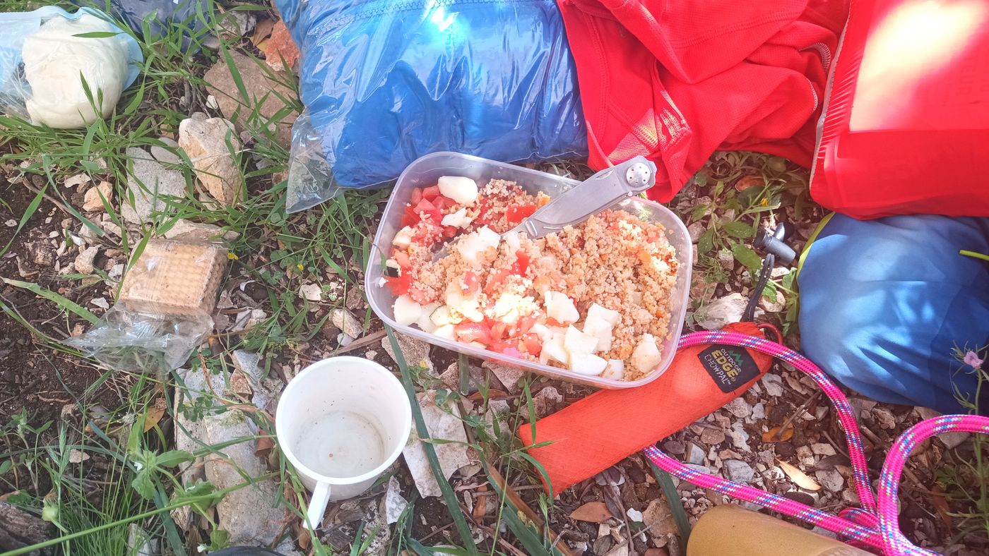 Salade un peu comme hier, derniers œufs