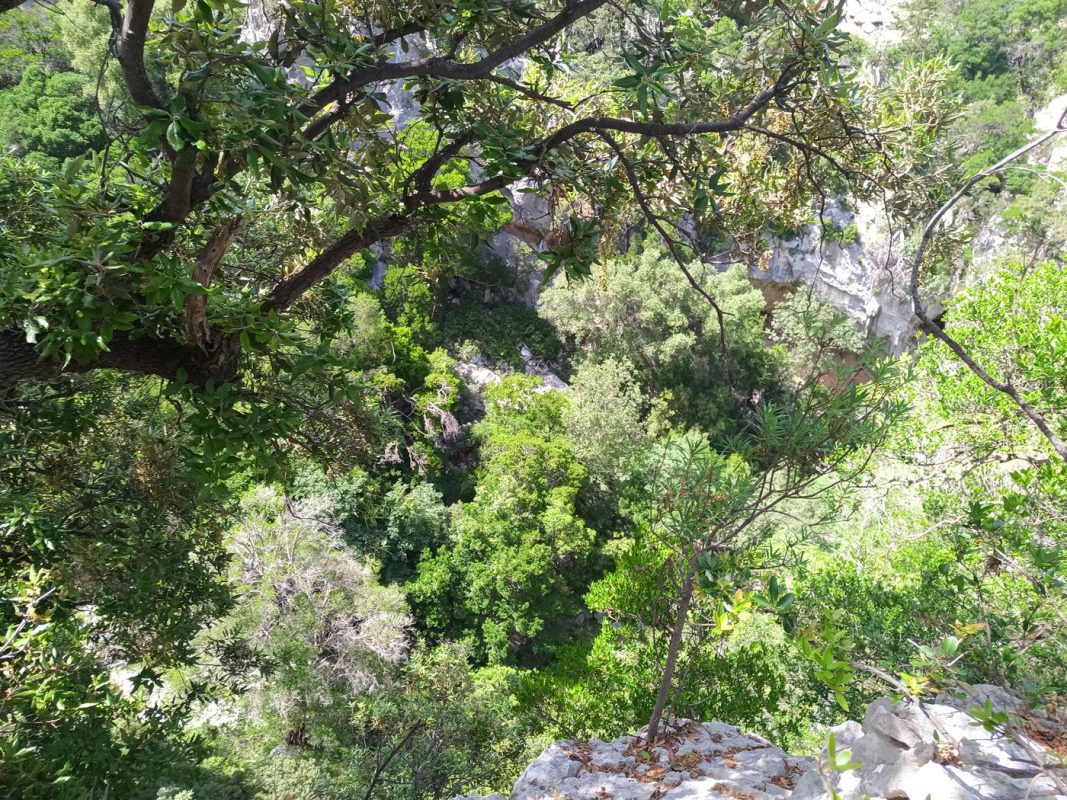 Il ne s'agit pas que la structure casse, le sol est loin