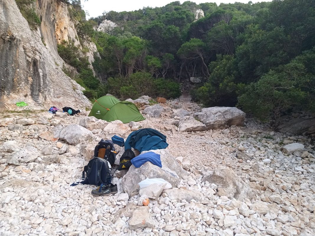 Je campe avec un groupe