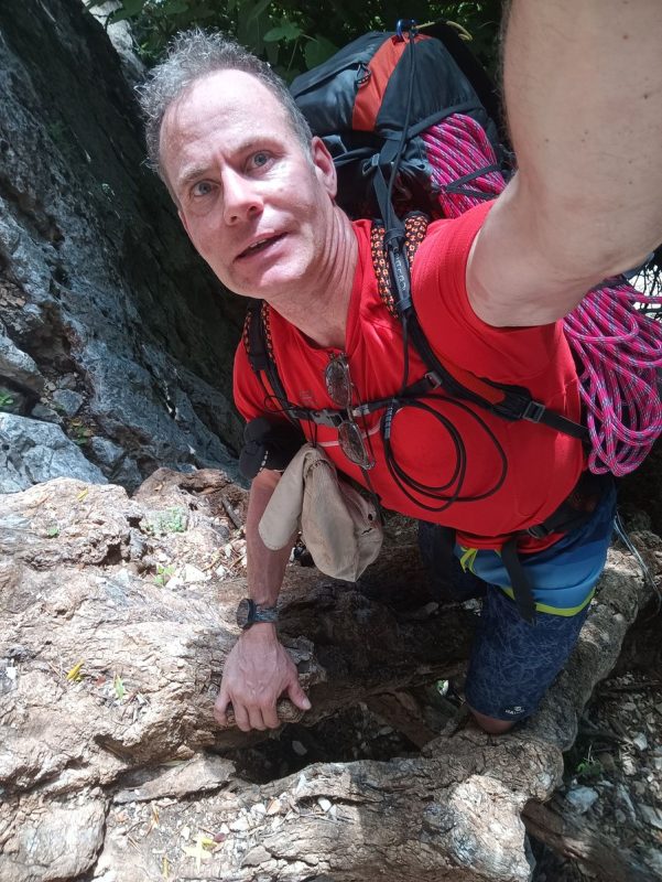 Bon, c'est parti pour un peu d'escalade !