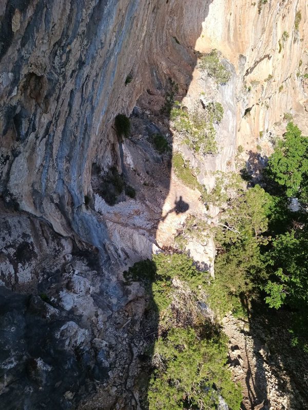 Et voila, je vois mon ombre qui montre ma position !