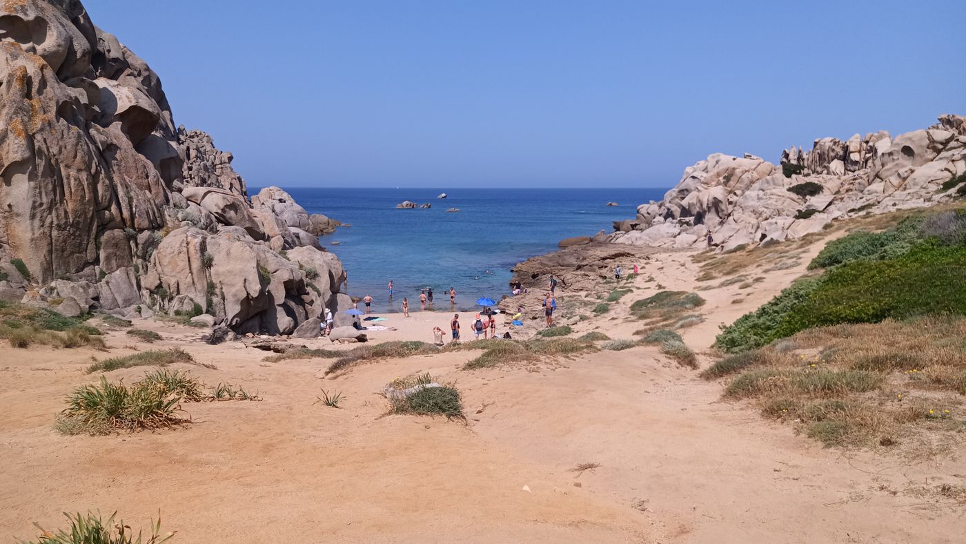 Arrivé à la Cala delà Luna, où je retrouve les copains.