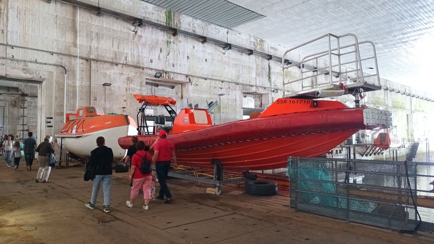 
Visite des alvéole avec l'école de survie en mer où j'ai fait un stage en 2008