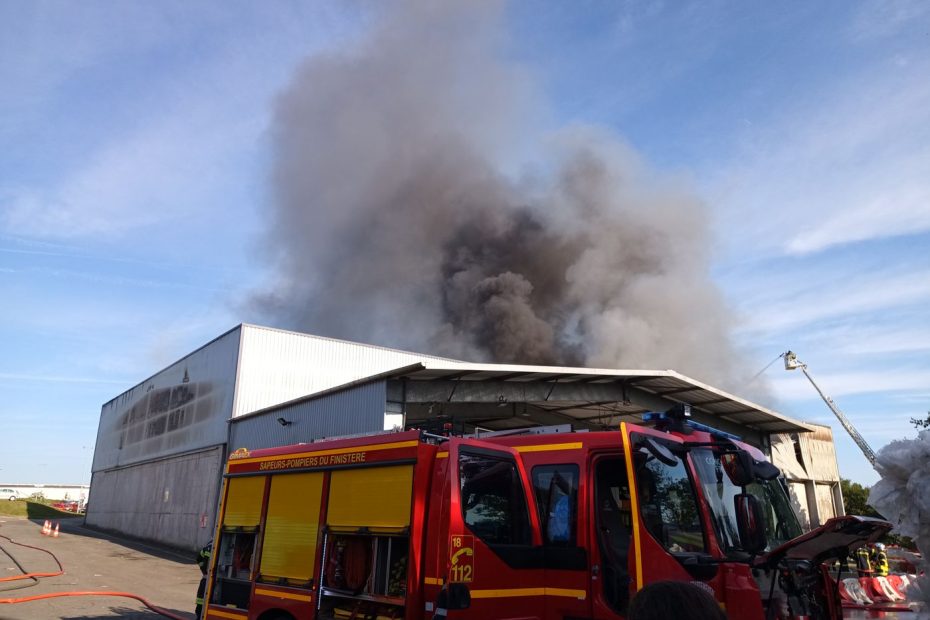 Feu d'entreprise de recyclage