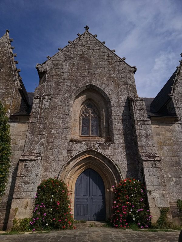 Porte de l'église de Gourin