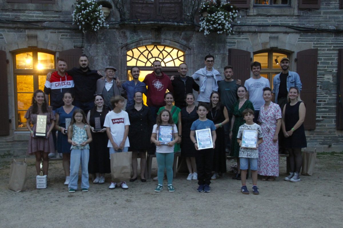 Danseurs traditionnels vainqueurs à Gourin 2025
