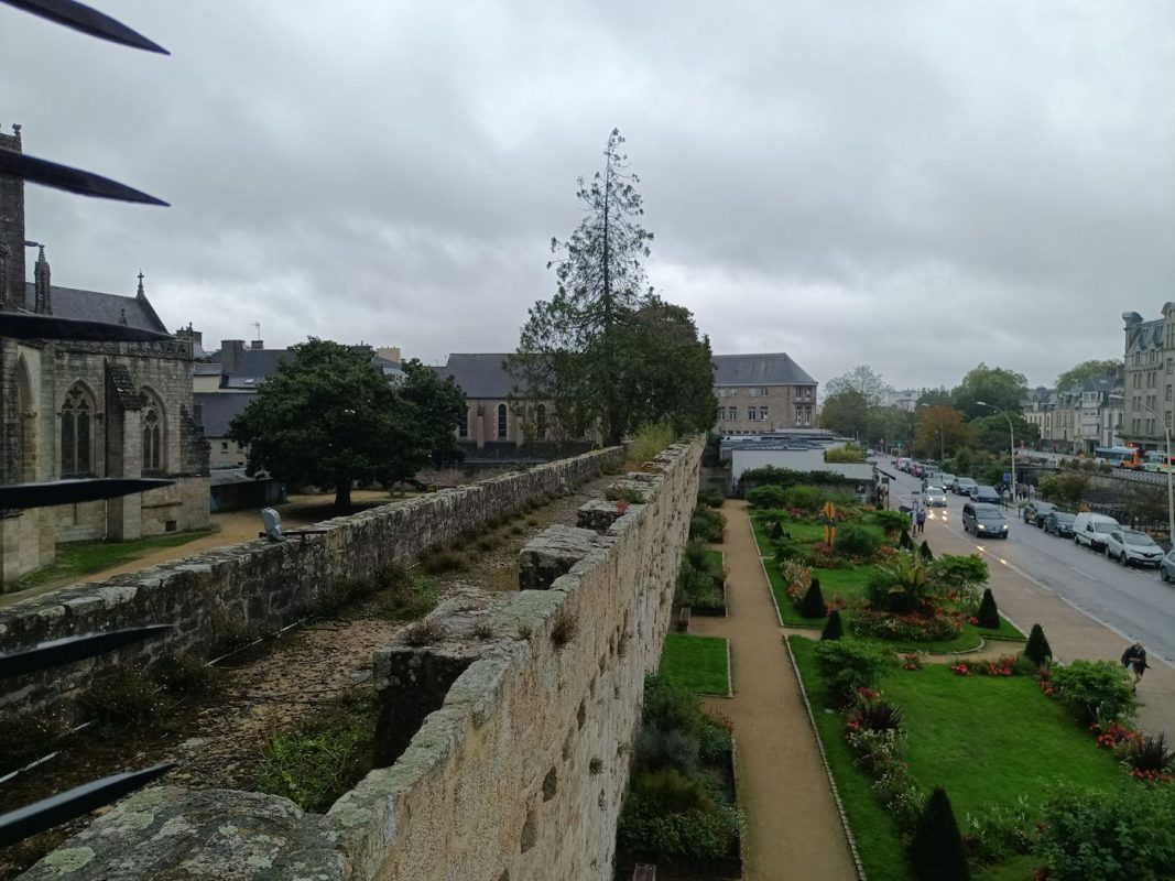 Les anciens remparts de la ville forte