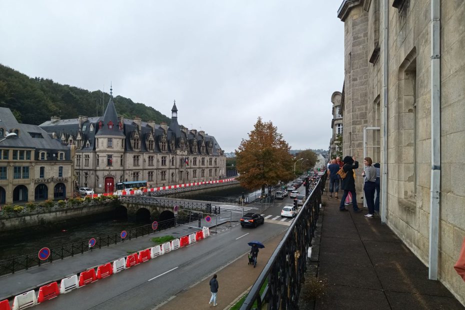 Balcon du musée et préfecture