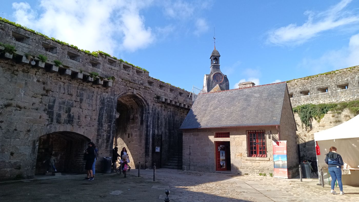 Sortie de la ville close