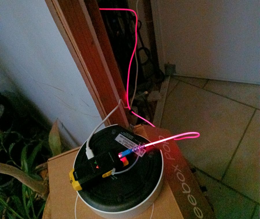 Repérage de ma fibre par un laser rouge pour la voir à l'autre bout de la rue