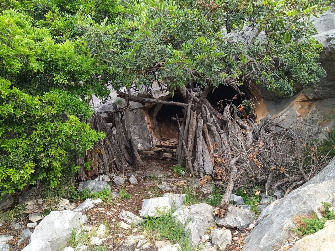 En cherchant mon sentier de retour, je tombe sur ça : 