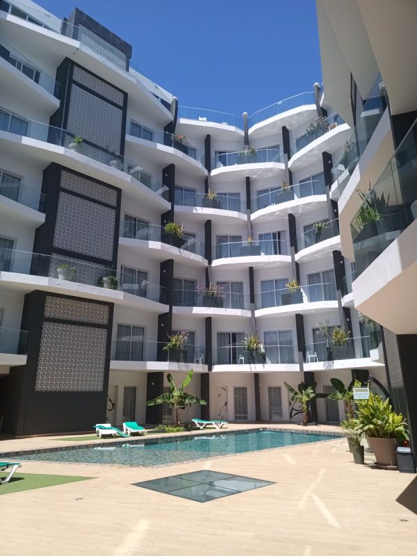 Le centre le hôtel avec sa piscine