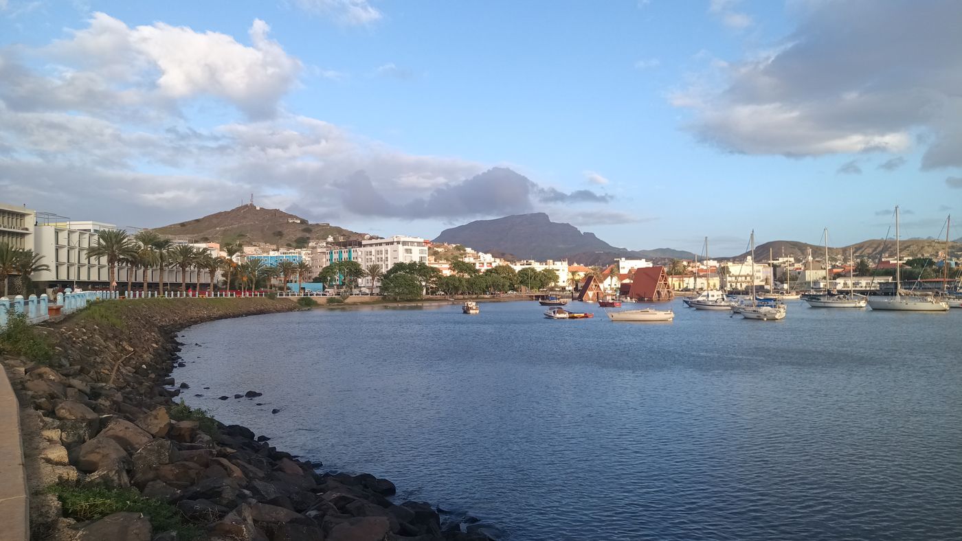 Jolie vue sur la ville depuis l'hôtel