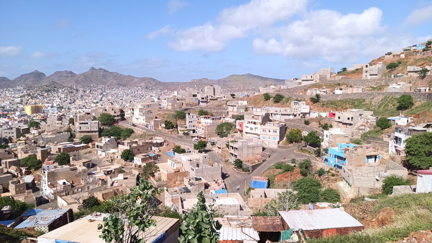 Loin du centre, je jolie vue mais c'est très bidonville