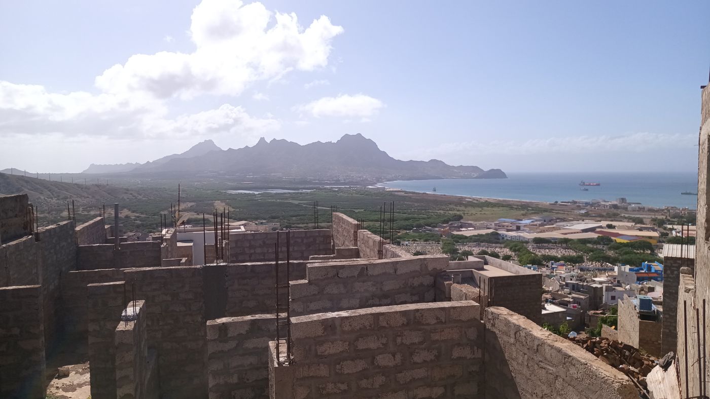 Loin du centre, je jolie vue mais c'est très bidonville