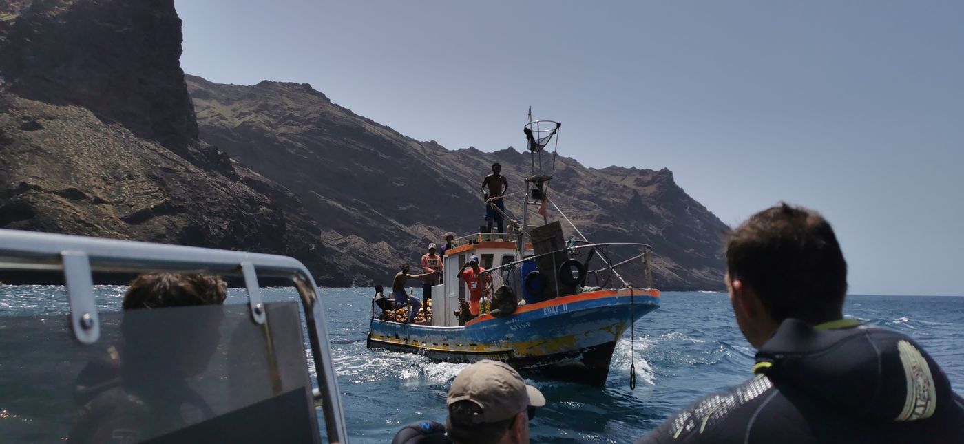 Des pêcheur locaux qui avais besoins d'un bloc