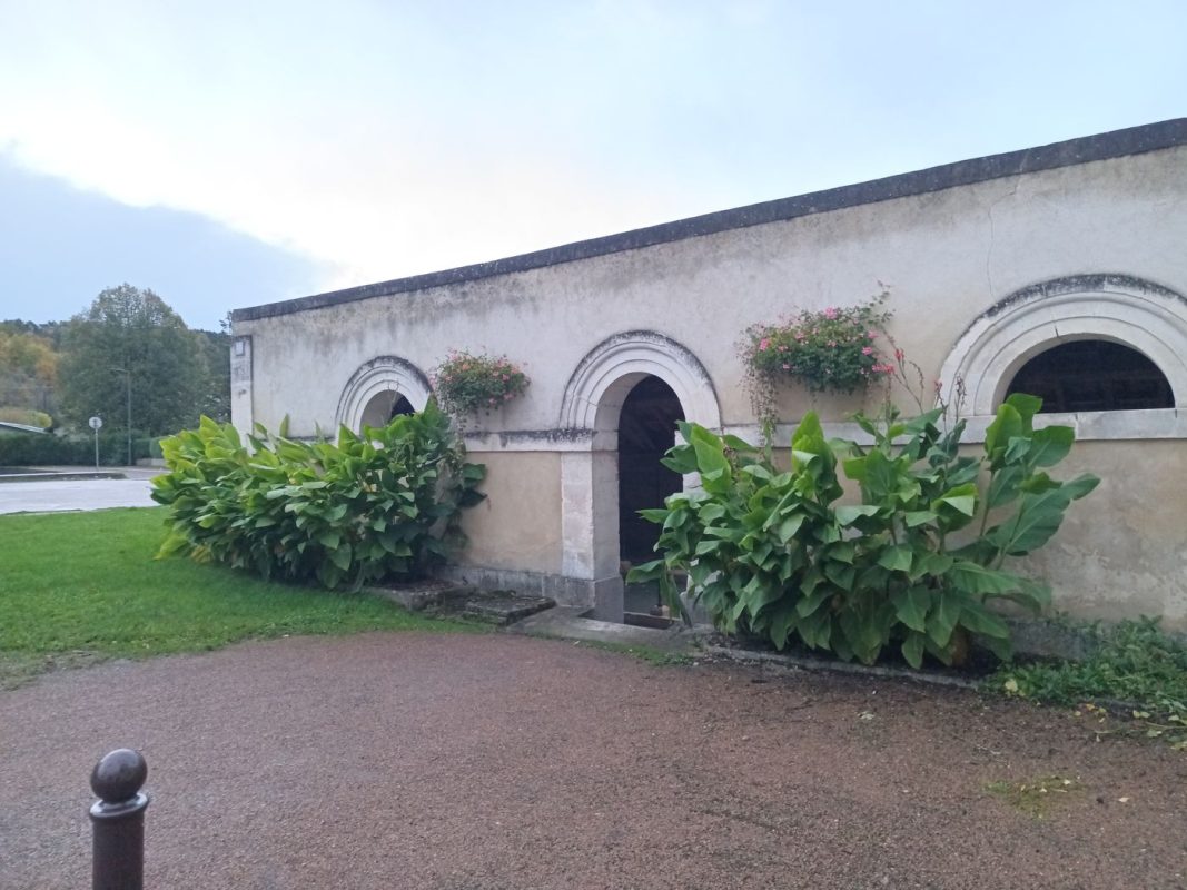 Le lavoir de l'extérieur