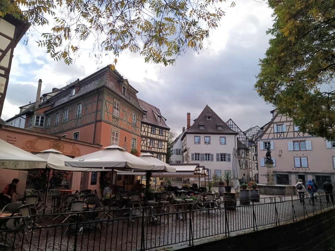 Encore des terrasses et des colombages