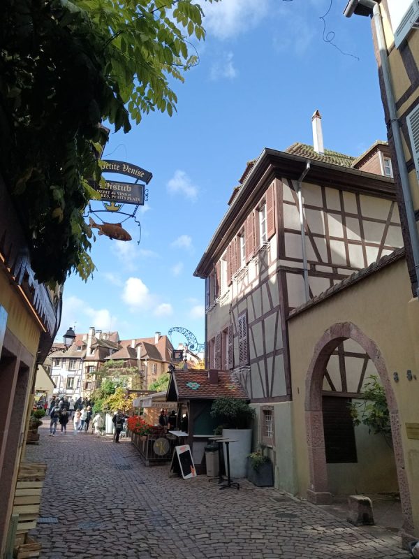 La petite rue Saint Jean