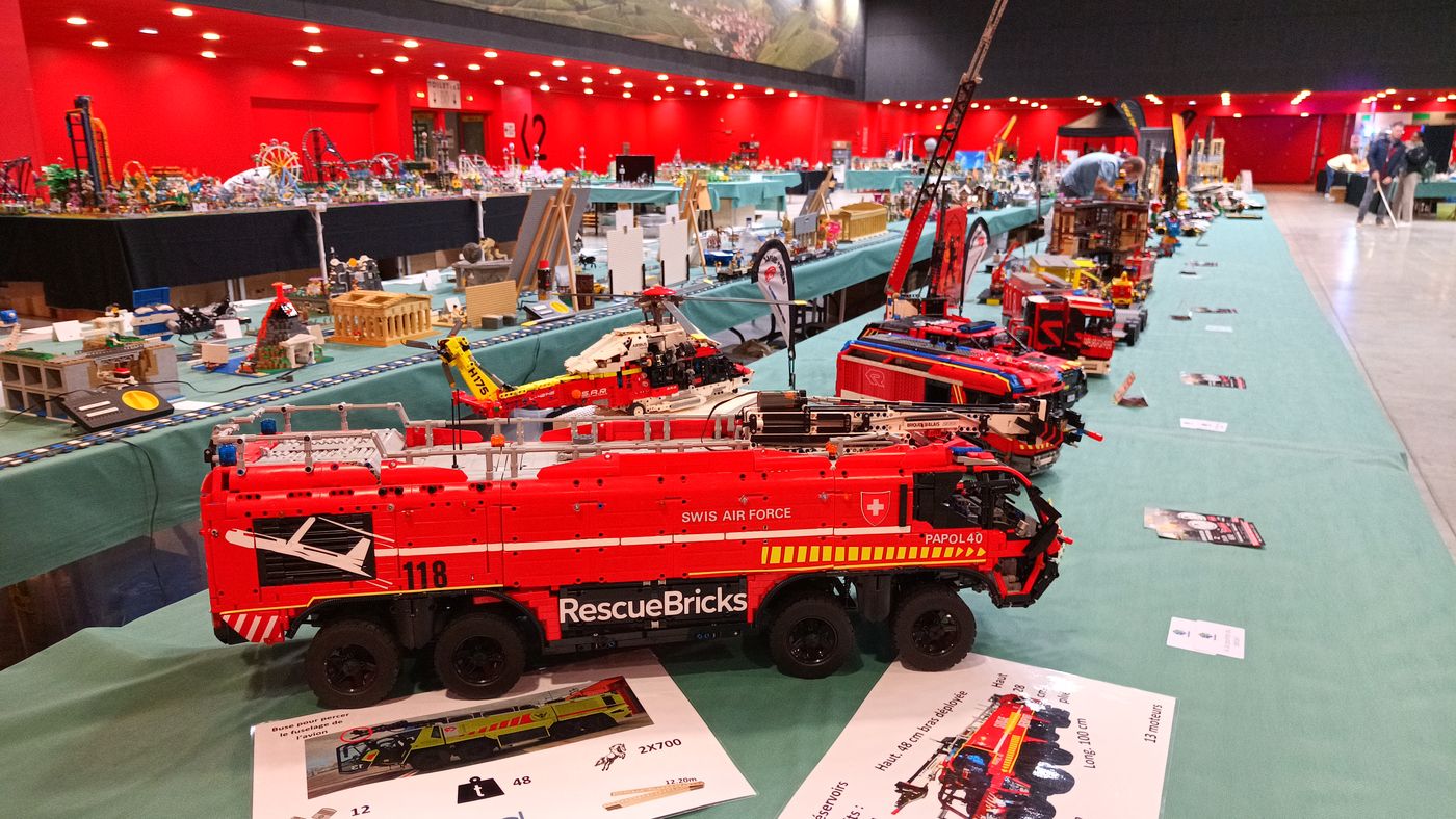 Véhicules de pompiers (certain sont motorisés)