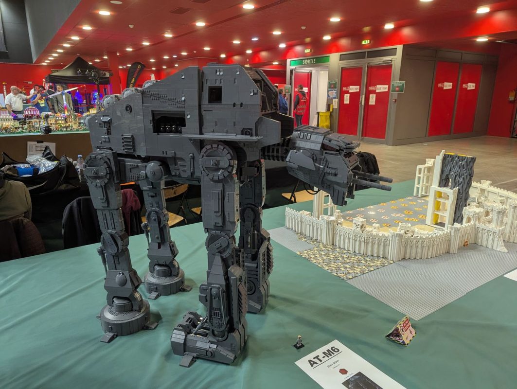 Un très grand AT-AT !