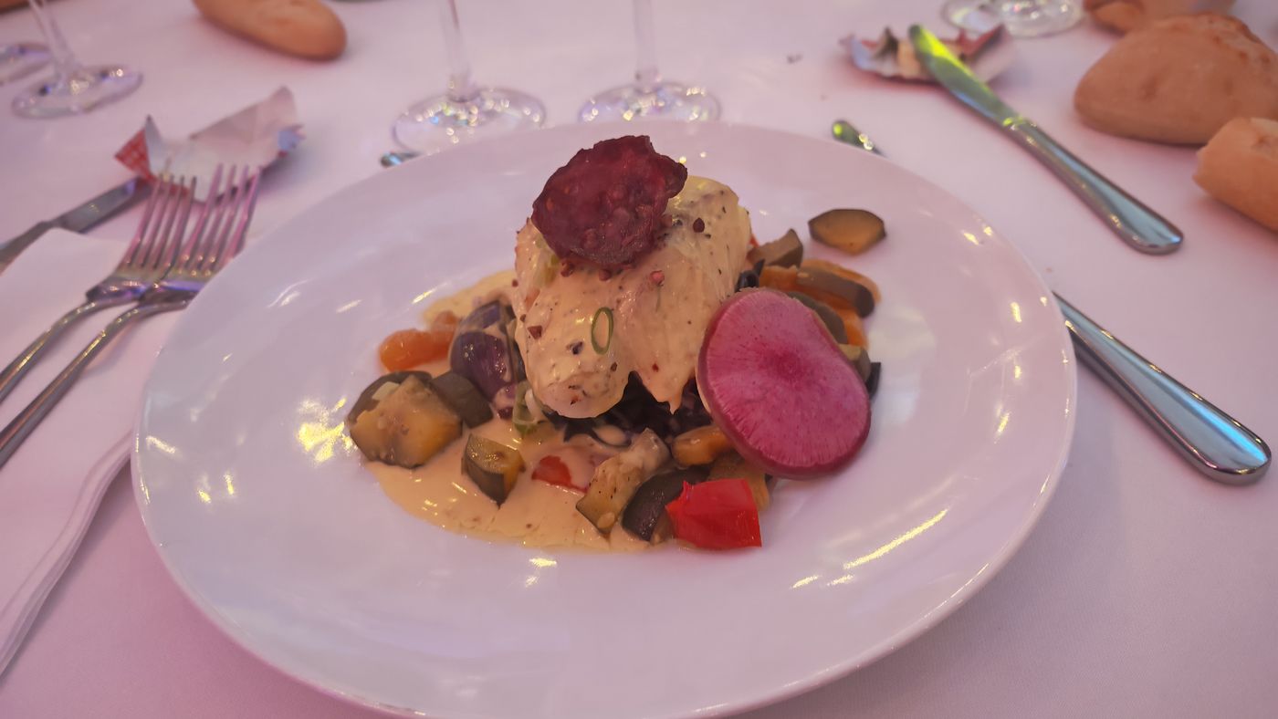 Un des plats : Dos de cabillaud rôti