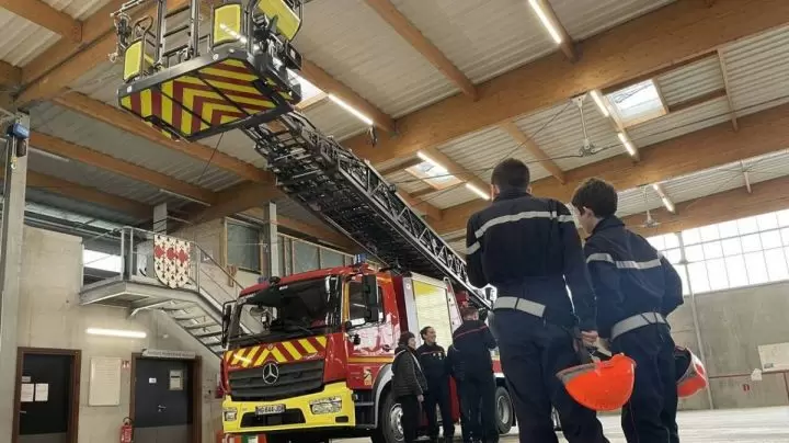 Une nouvelle grande échelle équipe le centre de secours et d’incendie de Concarneau. | OUEST-FRANCE