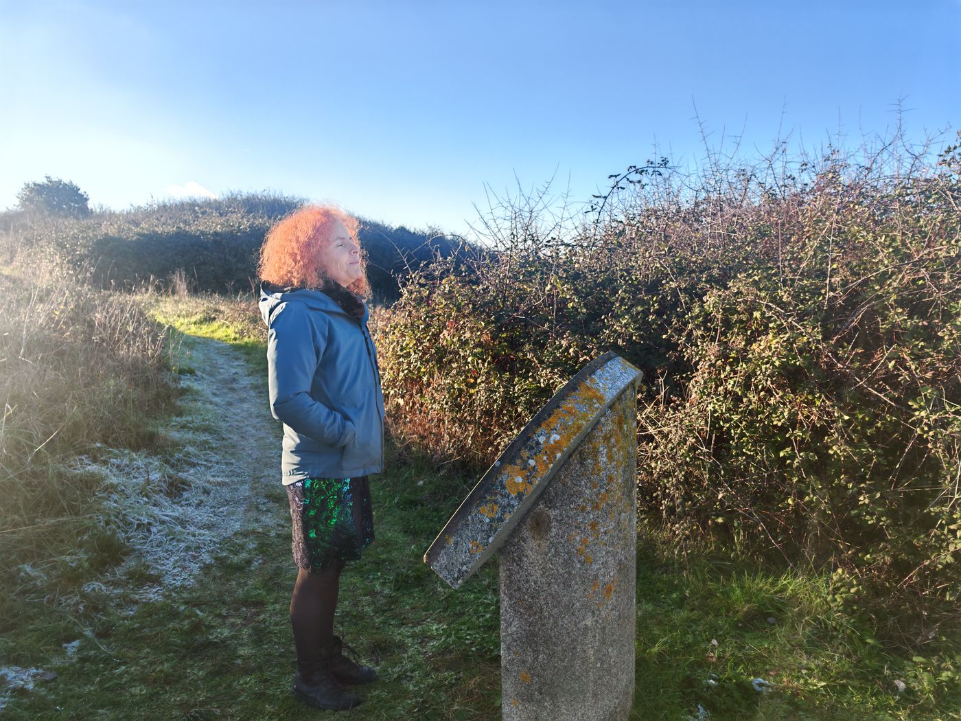 Gaëlle observe le marais de Pampin