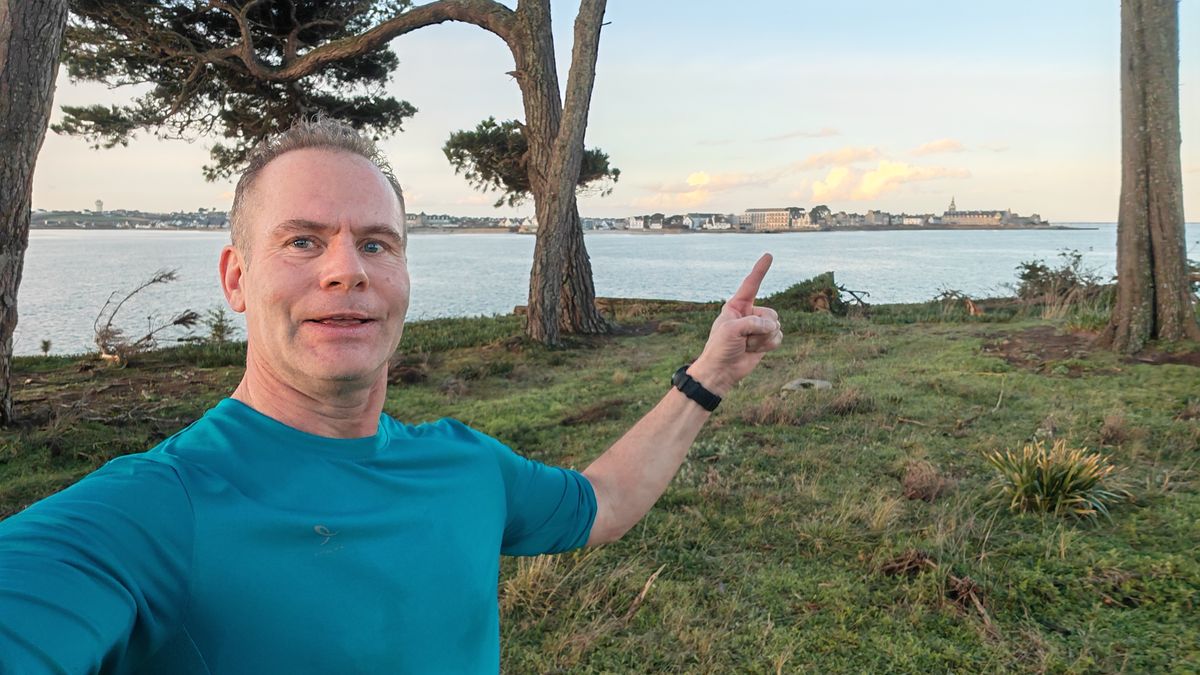 Les copains sont resté là bas