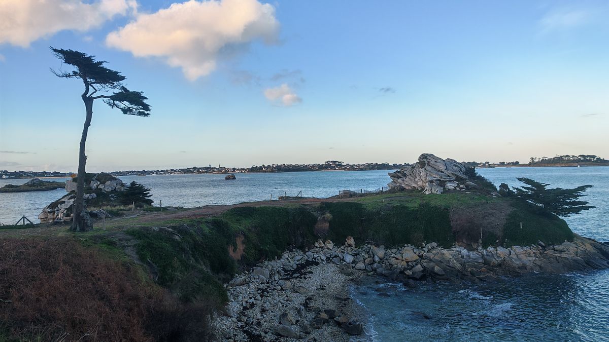 Le rocher à la pointe