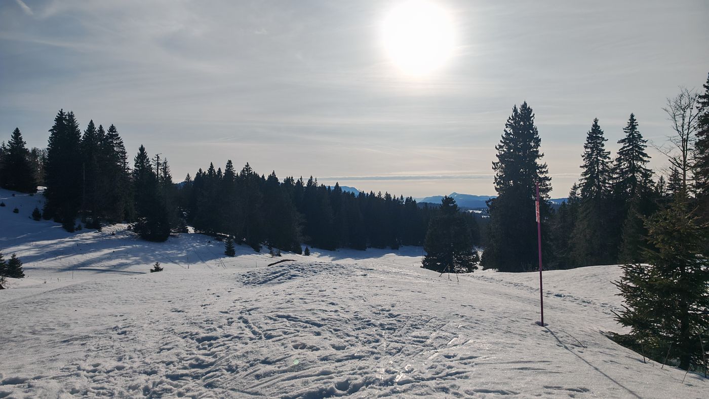 Chouette vue sur les reliefs