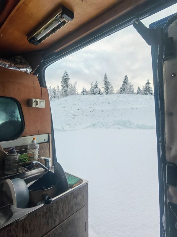 Ouverture de la poste ce matin : ho la belle neige !