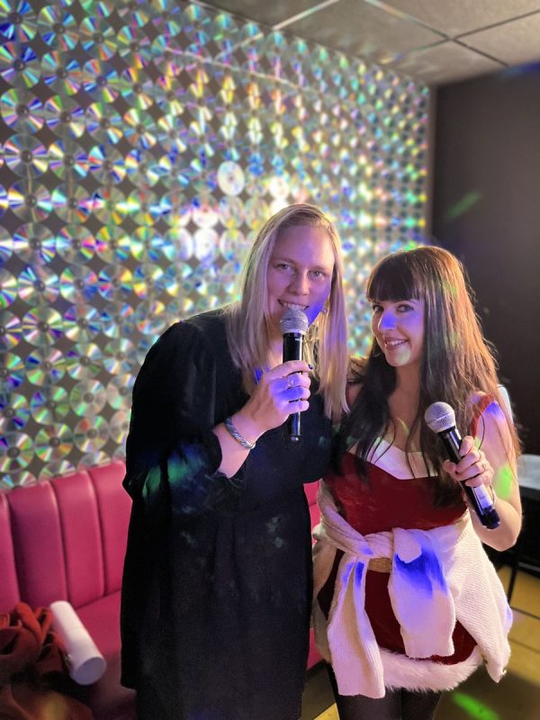 Jannick et Élodie au Karaoké