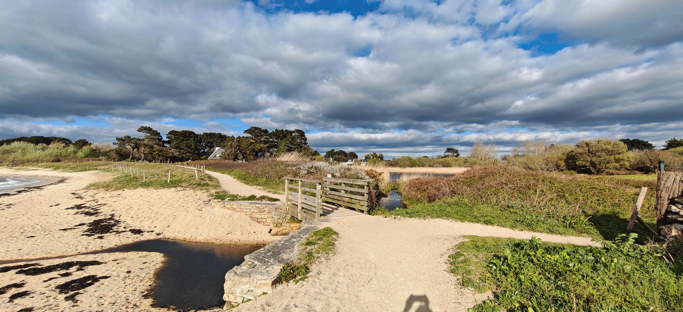 Pont sur le sentier à Pendruc