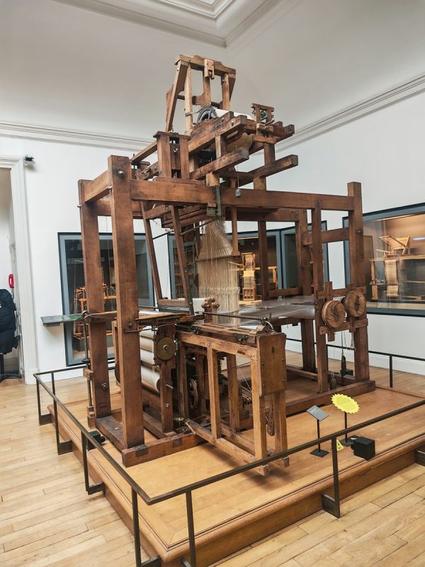 La première machine programmer (à bande perforer !)