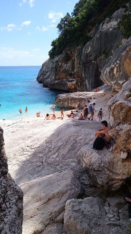 Sa ce remplit petit à petit