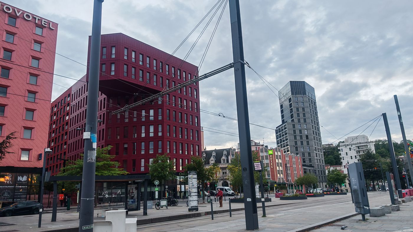 Bâtiment moderne à St Etienne