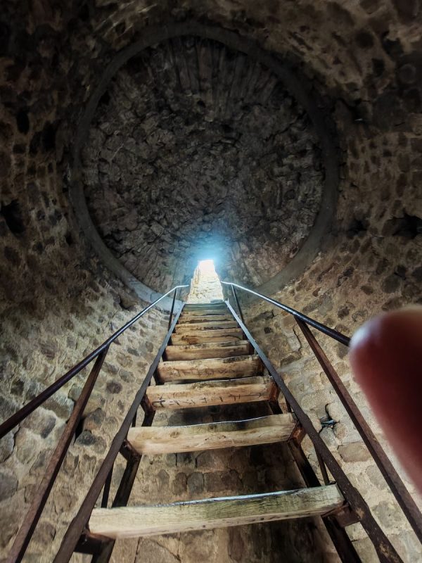 Monté en plusieurs étape dans la tours