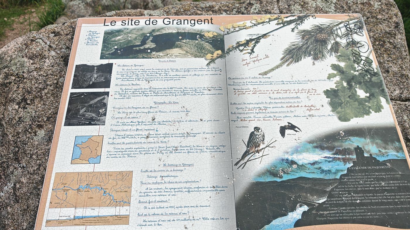 J'adore ces vieux panneau en céramique