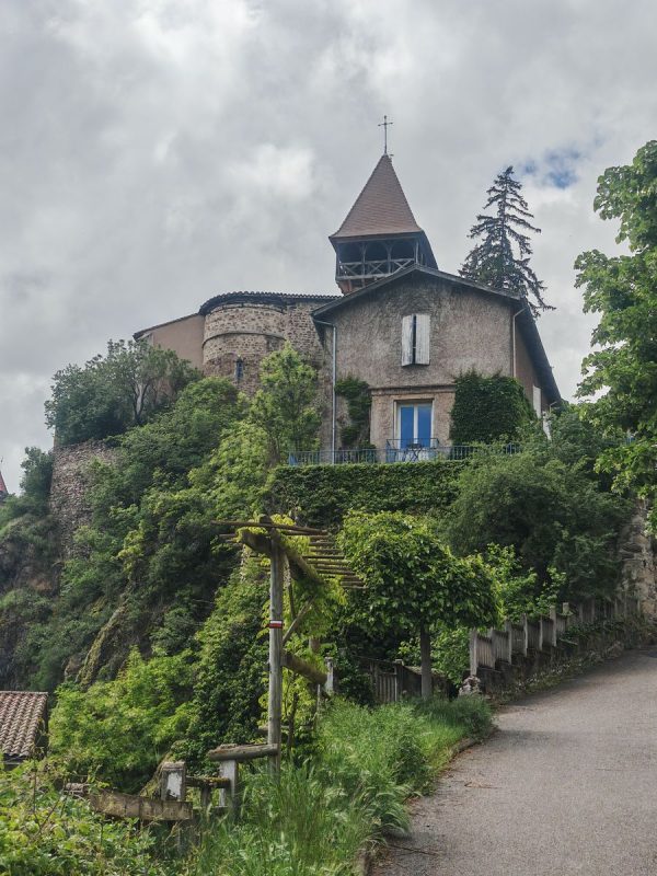 Mais pourquoi le nouveaux sentier arrive après en en bas du sentier