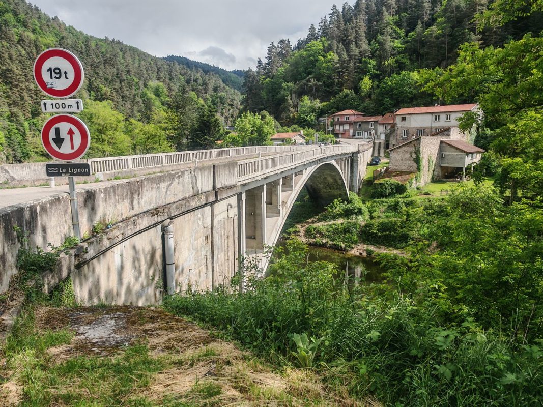 Moi je passe sur ce pont là un peu plus loin