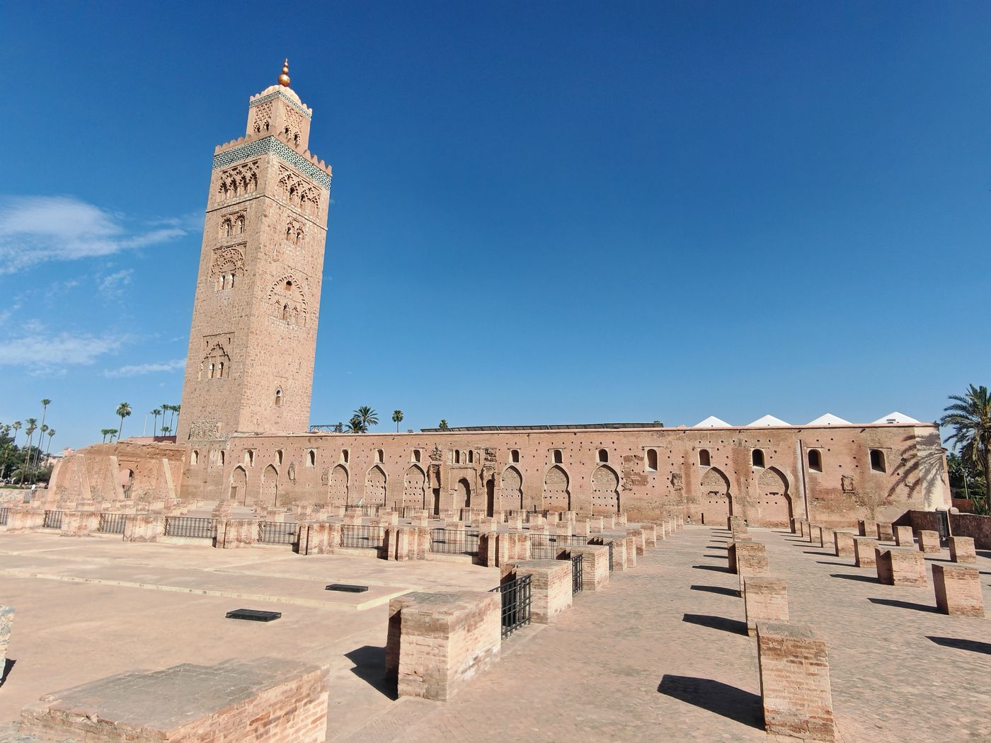 La Mosquée de la Koutoubia et les ruines de la première Koutoubia