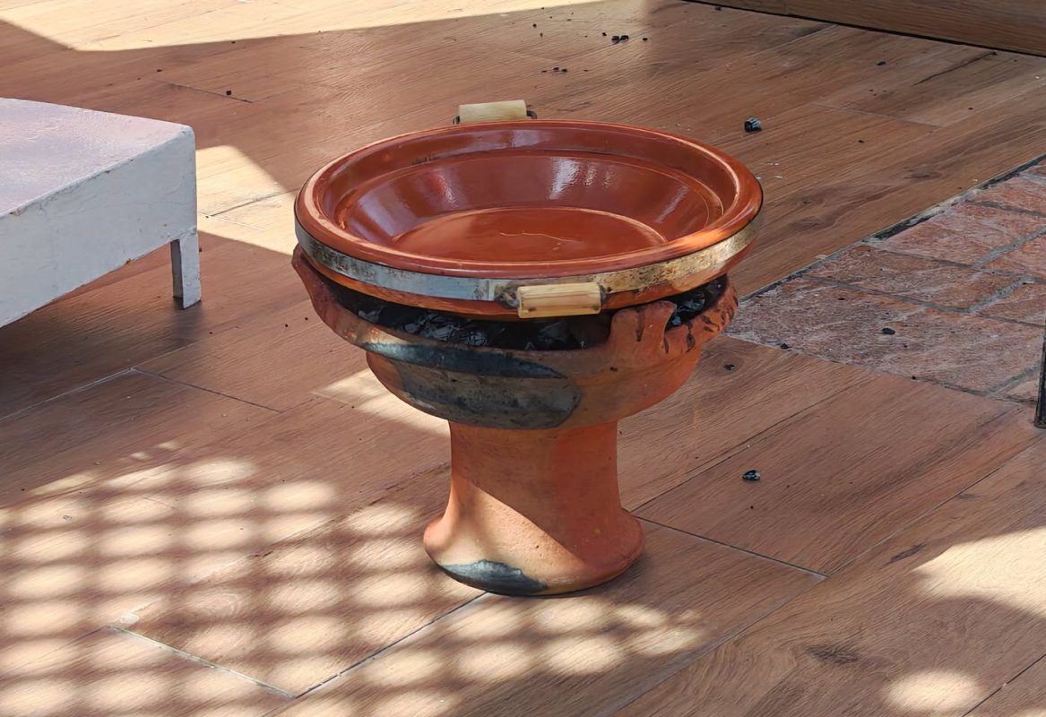 Et le plat à tajine sur ces braises