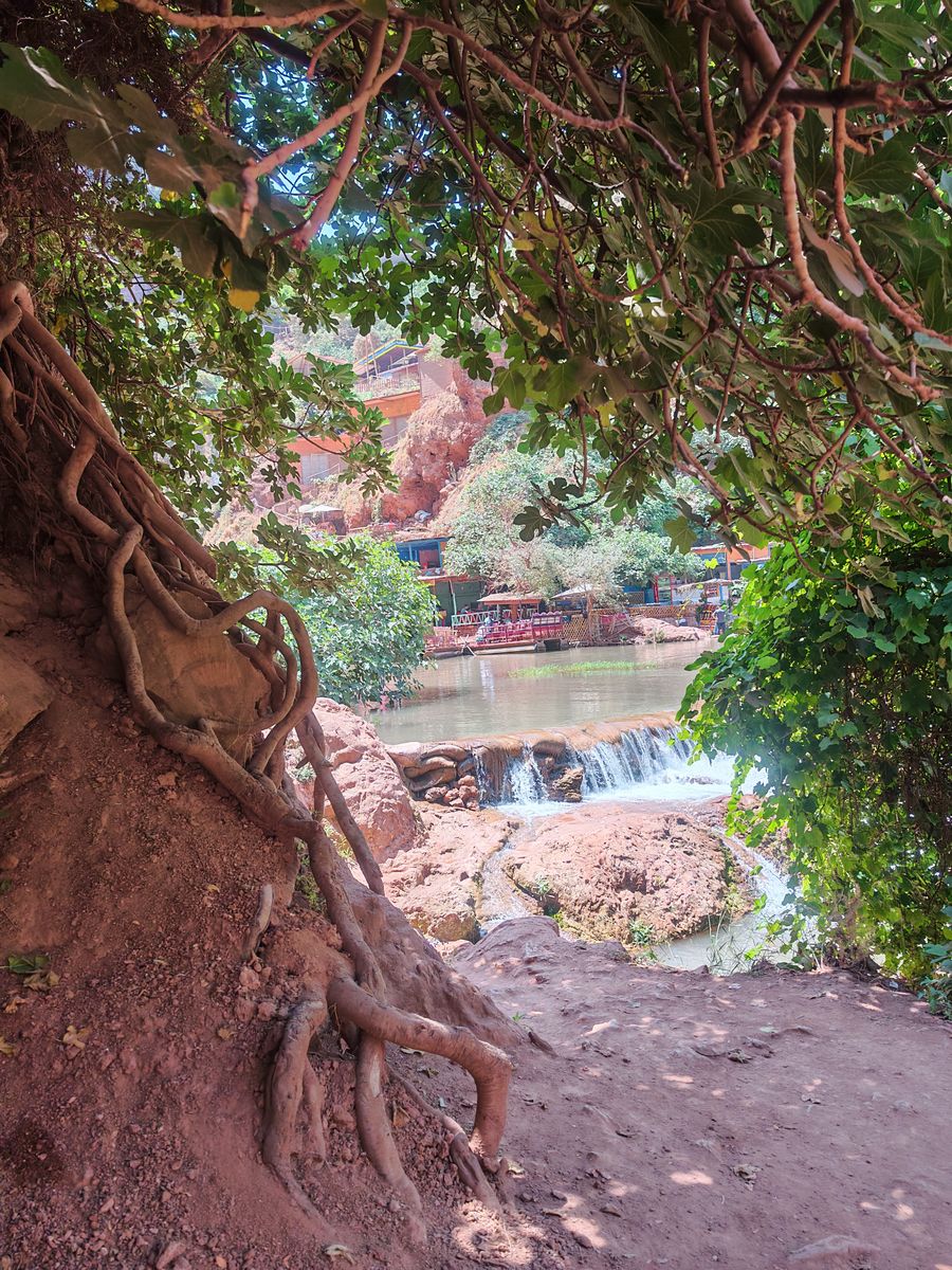 Le bas de la cascade