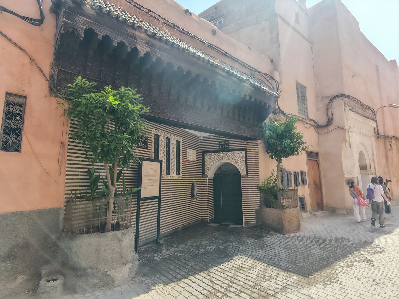 une entrée de hammam / massage